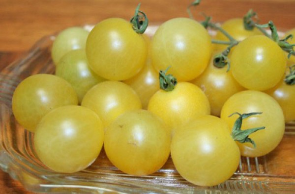 White Cherry Tomato Seeds